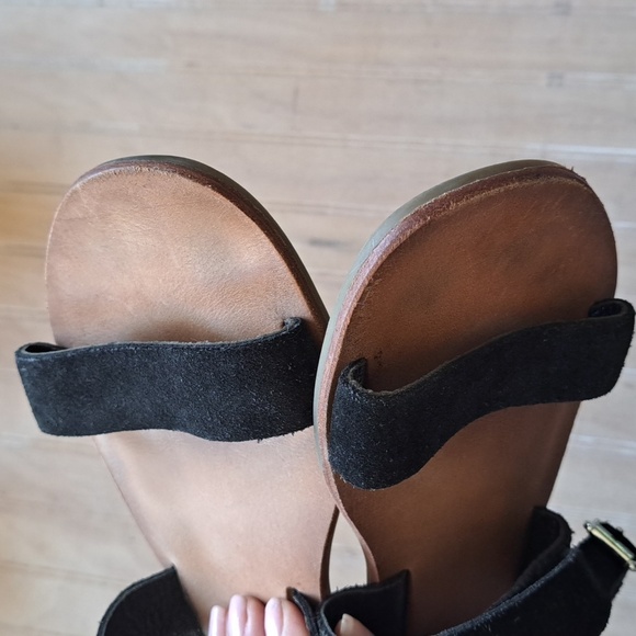 Urban Outfitter Suede Leather Wrap Ankle Strap Boho Flat Everyday Sandals - Picture 5 of 9